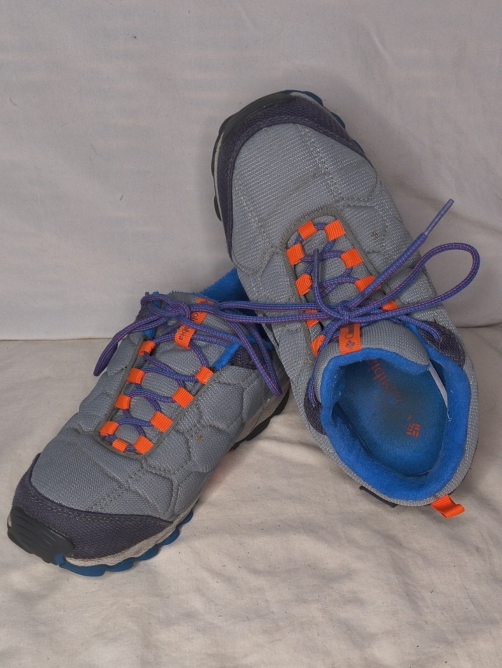 Columbia Kids Gray Sneakers with Blue Lining and Orange Accents Size 4 AS